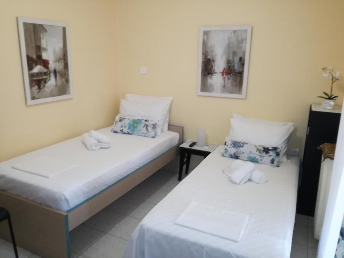 Apartment Studio Near Marousi Station Athene Buitenkant foto